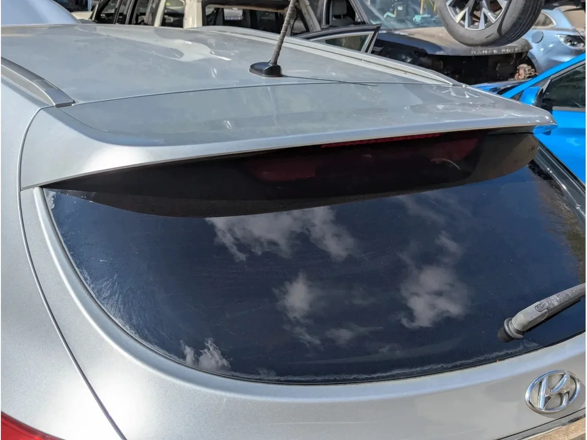 Spoiler bagagliaio Hyundai i40 MK1 VF Usato