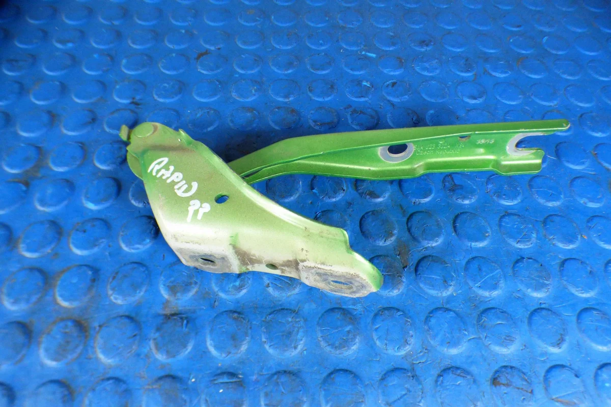 Cerniera cofano Skoda Rapid Destra 5JA823302A