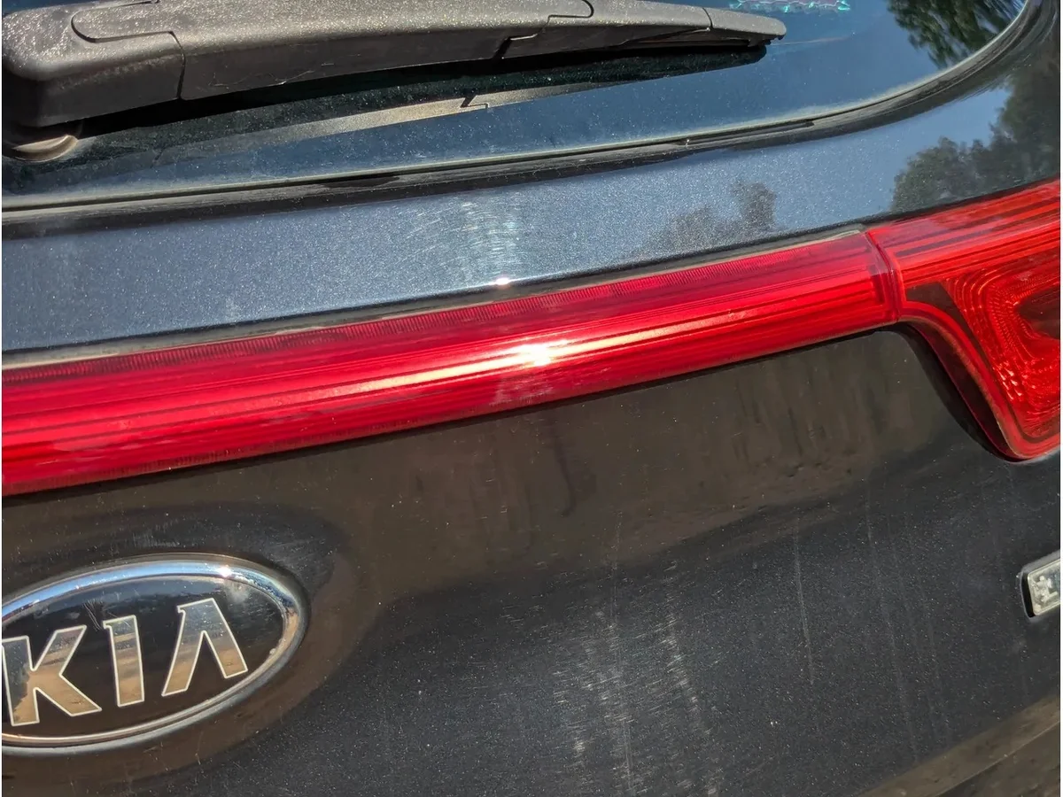 Kia Sportage Réflecteur Arrière Centre MK4 QL image 5