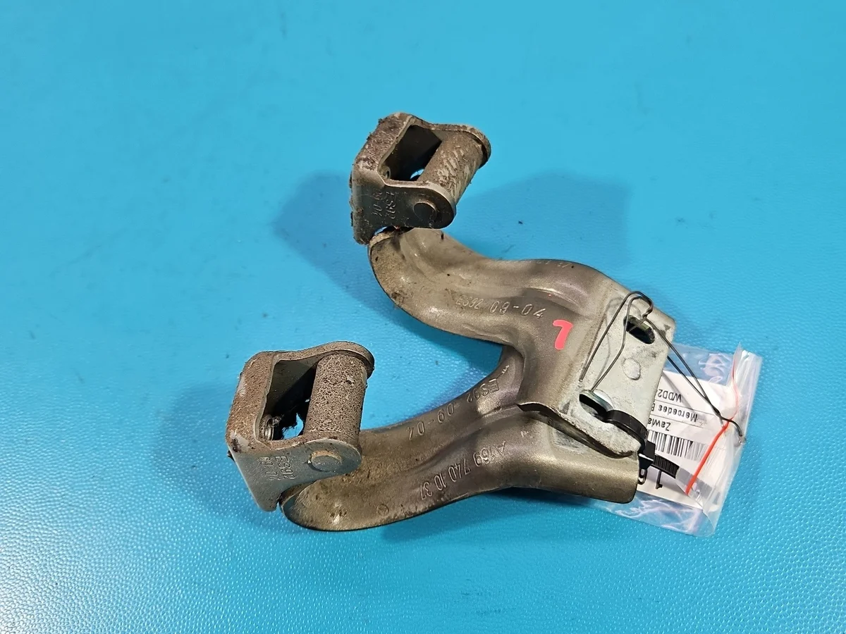MERCEDES W245 Cerniera Cofano Posteriore A1697400937