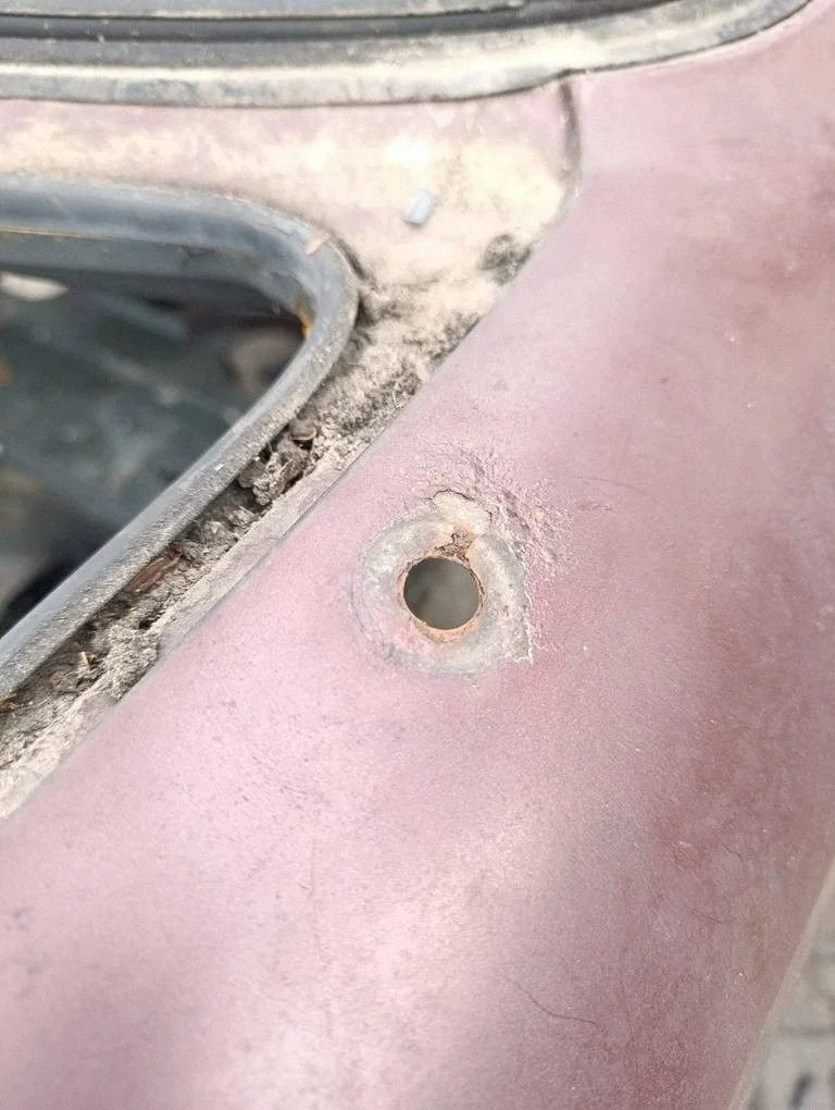 Mercedes W126 500 SEL Kotflügel rechts hinten image 6