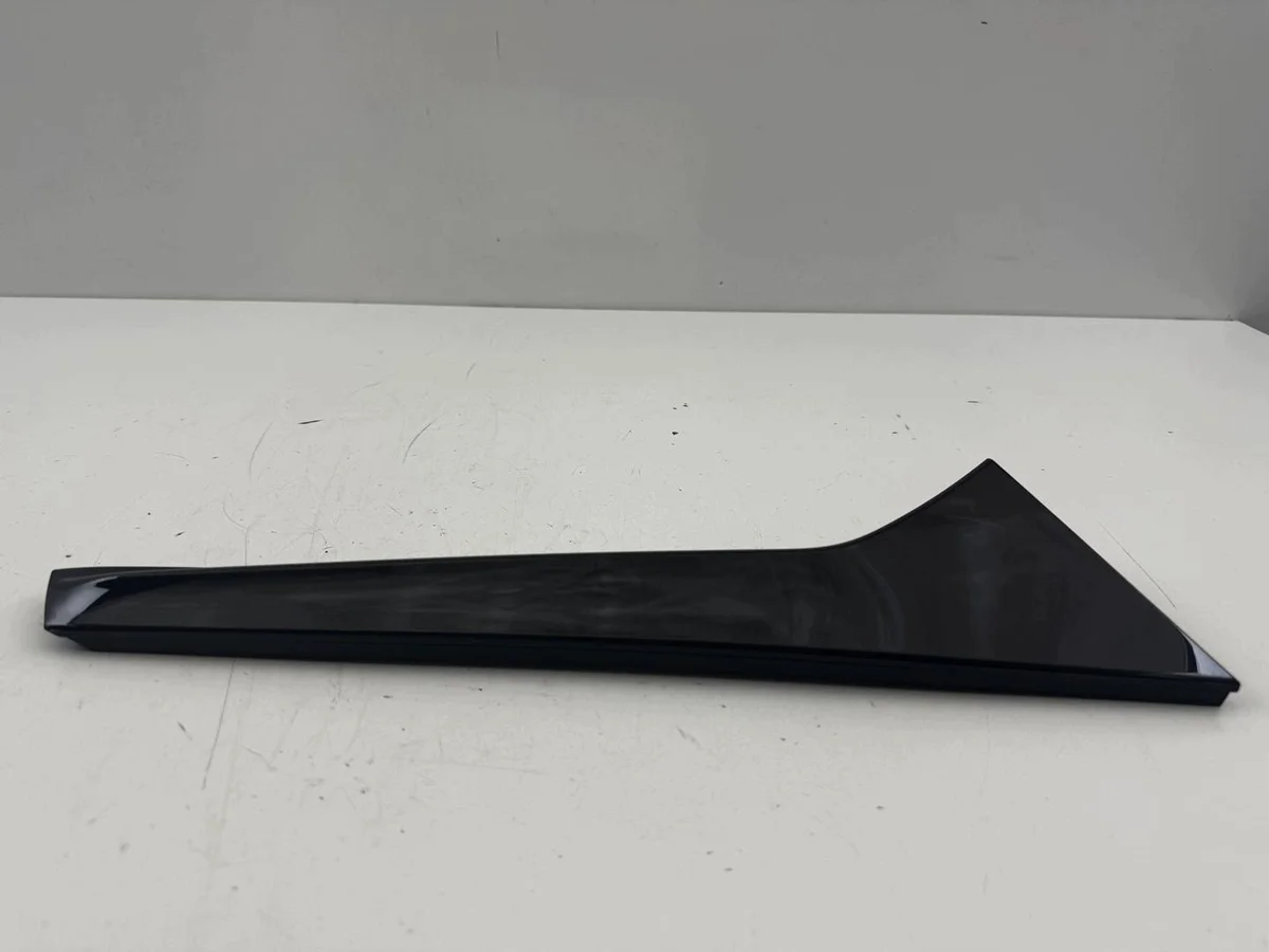 Audi Q3 83A Spoiler Bekleding Rechts Gebruikt