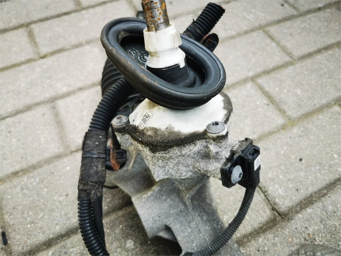 Opel Astra V K Lenkgetriebe gebraucht 39026260 image 4