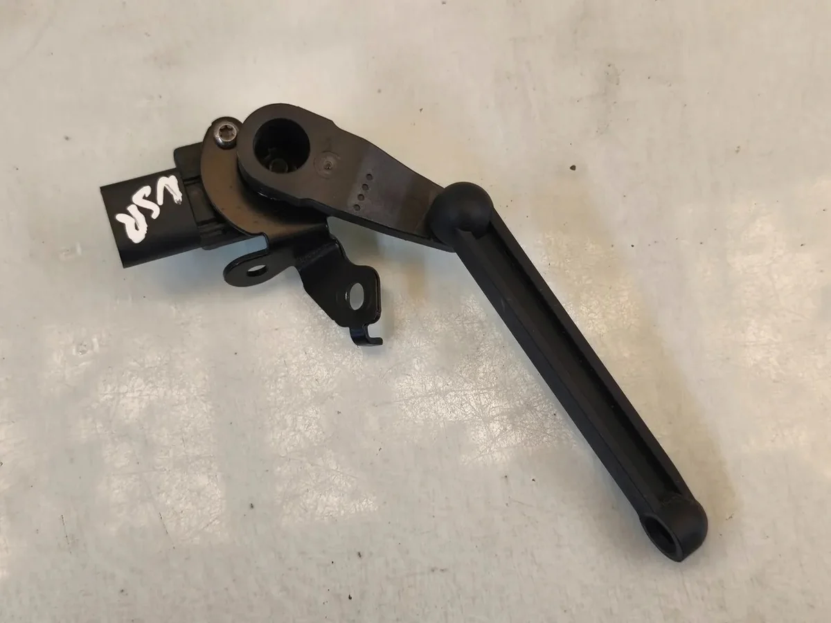 Audi e-Tron GT Rear Level Sensor 9J1616571AA image 5