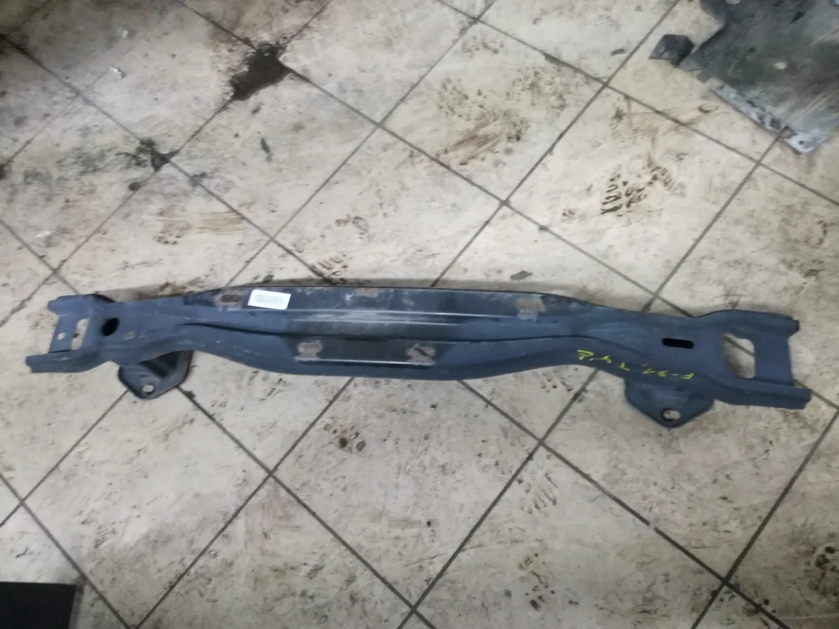 Viga Para-choques Traseiro BMW F30 F31 Usada