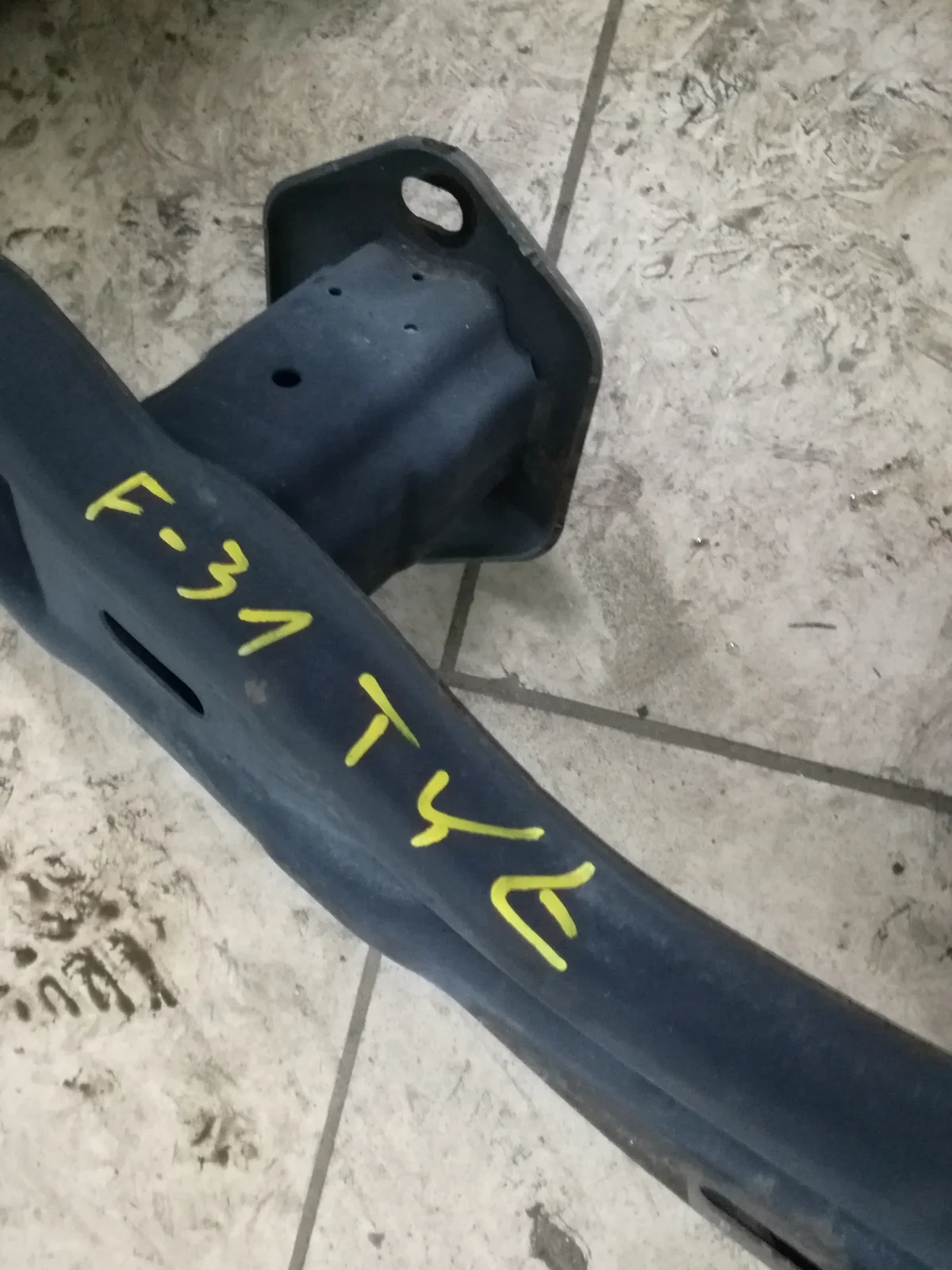 BMW F30 F31 Stoßstangenträger hinten gebraucht image 4