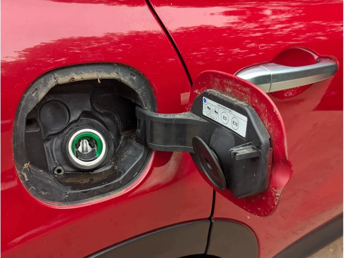 Fiat 500X Bränslepåfyllningslucka 1.0 Bensin image 3