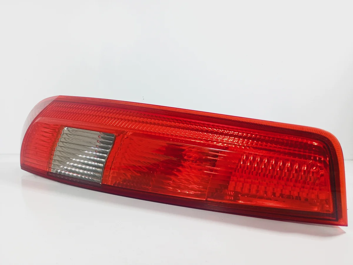 Rückleuchte links Ford Fiesta MK5 gebraucht image 3