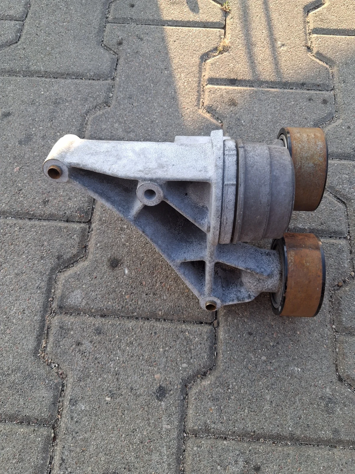 Halter Lichtmaschine Spanner Ford F Max 500 image 3