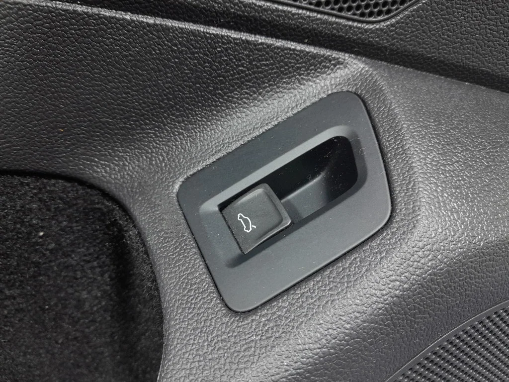 VW Passat B8 LIFT dörrpanel fram vänster image 6