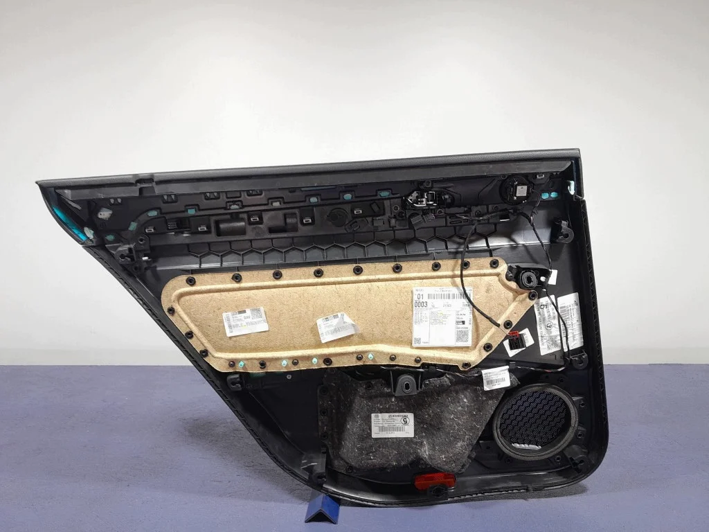 VW Passat B8 Linker Achterdeur Bekleding image 4