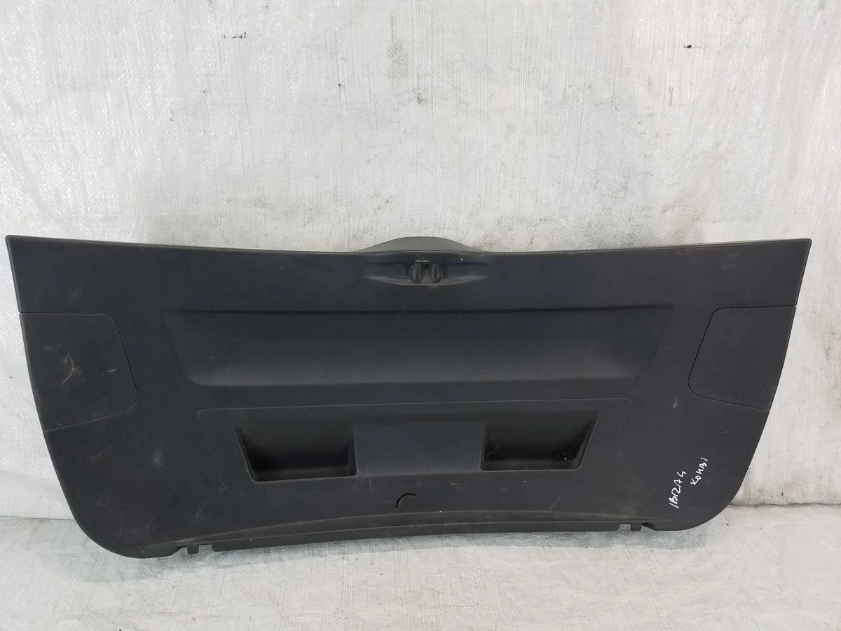 Tampa do porta-malas SEAT Ibiza IV Kombi Usada