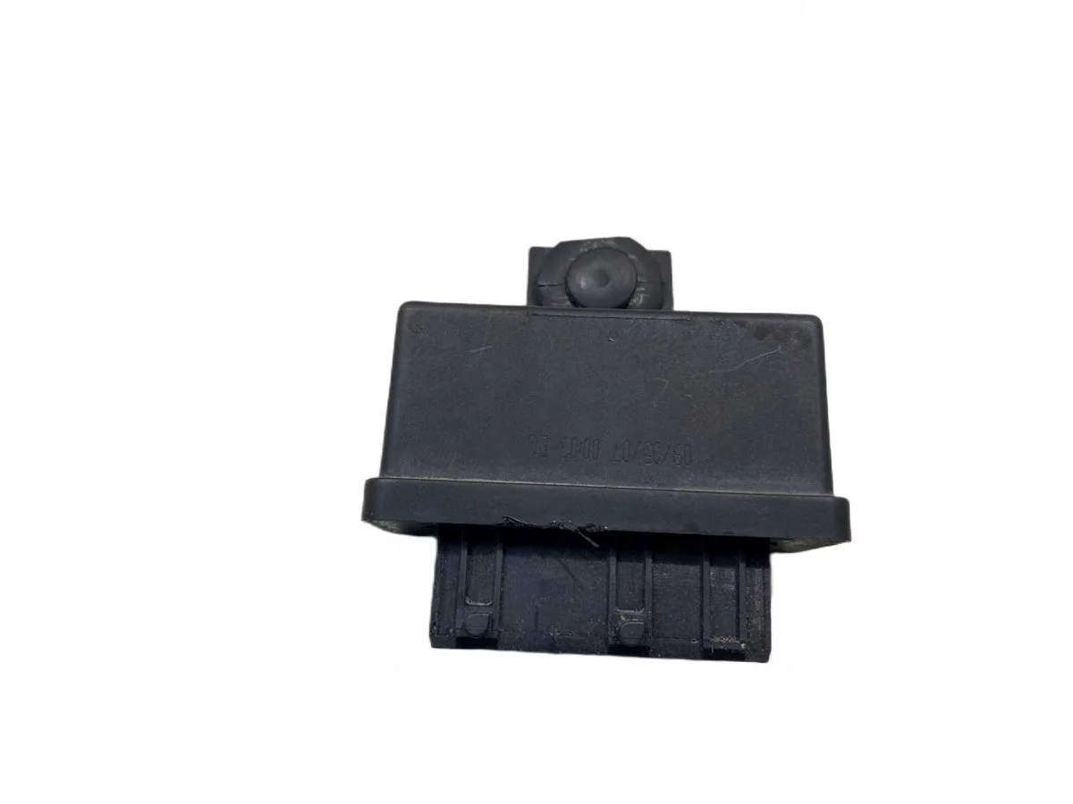 Relay Peugeot 806 (221) OEM 240107