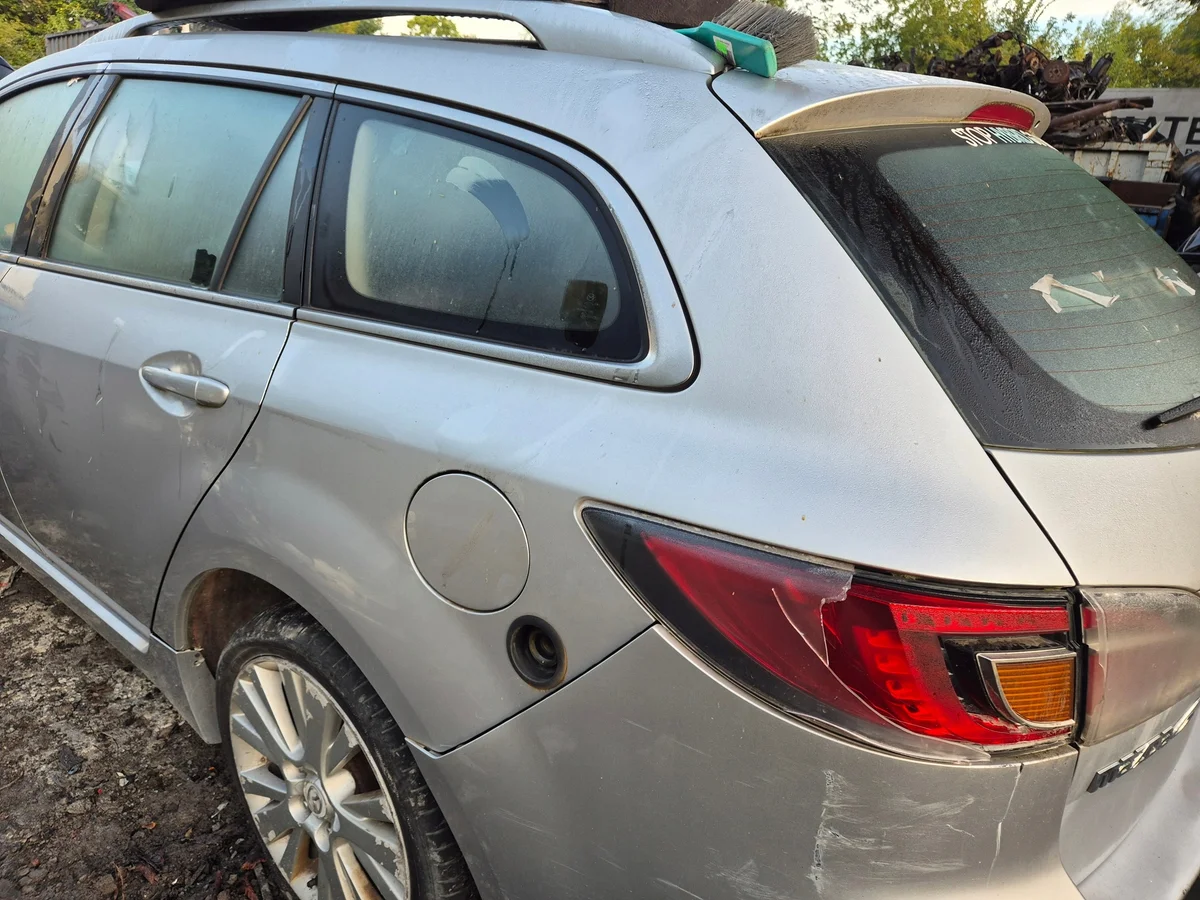 Mazda 6 II GH Achterspatbord Links Gebruikt