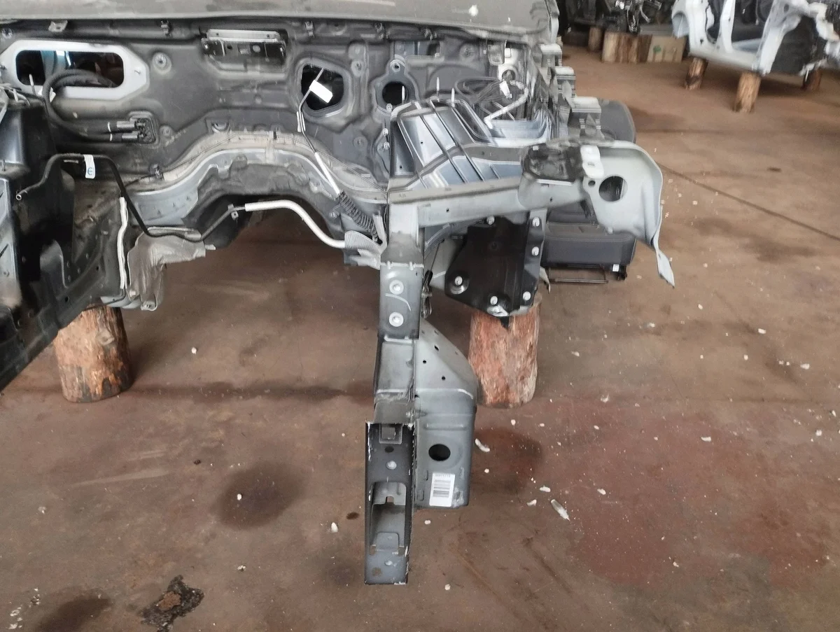 Jeep Grand Cherokee WL Quartier Avant 68409799AH image 8
