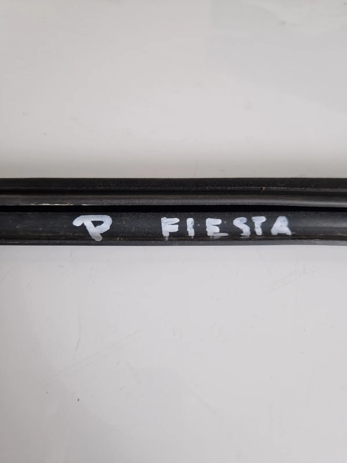 Fensterdichtung Ford Fiesta Mk6 Rechts Gebraucht image 3