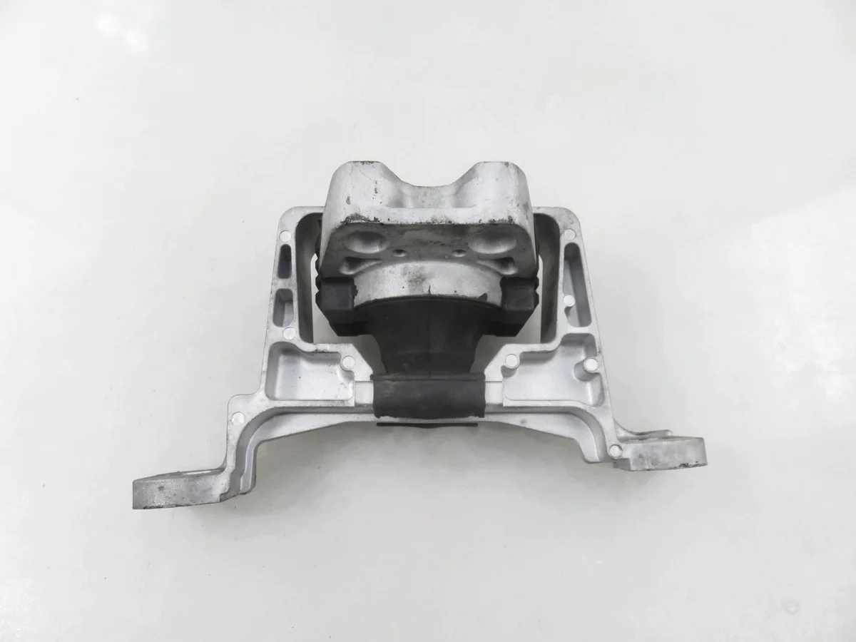 Soporte Motor Ford Focus MK2 II Usado OEM