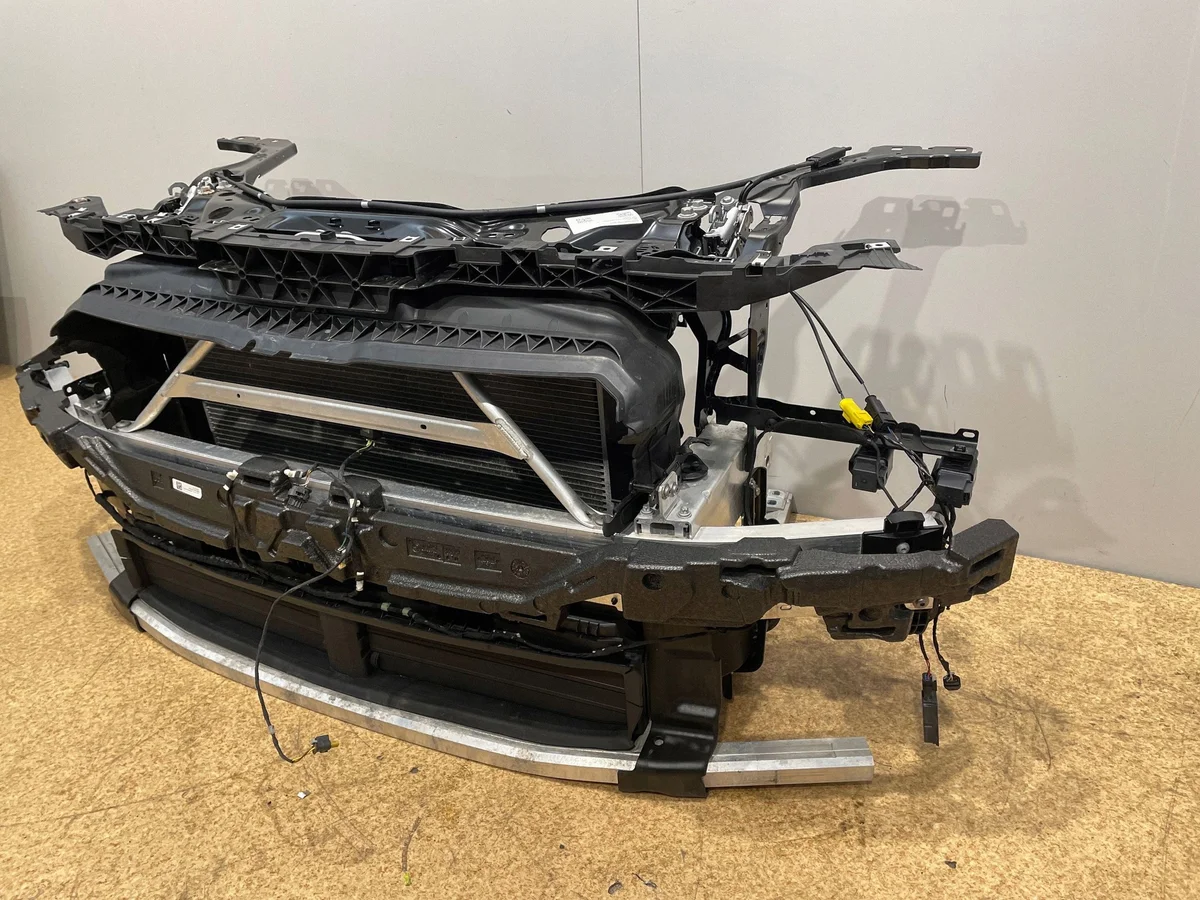 BMW 2 U06 2.0D Radiator Set Gebruikt image 3