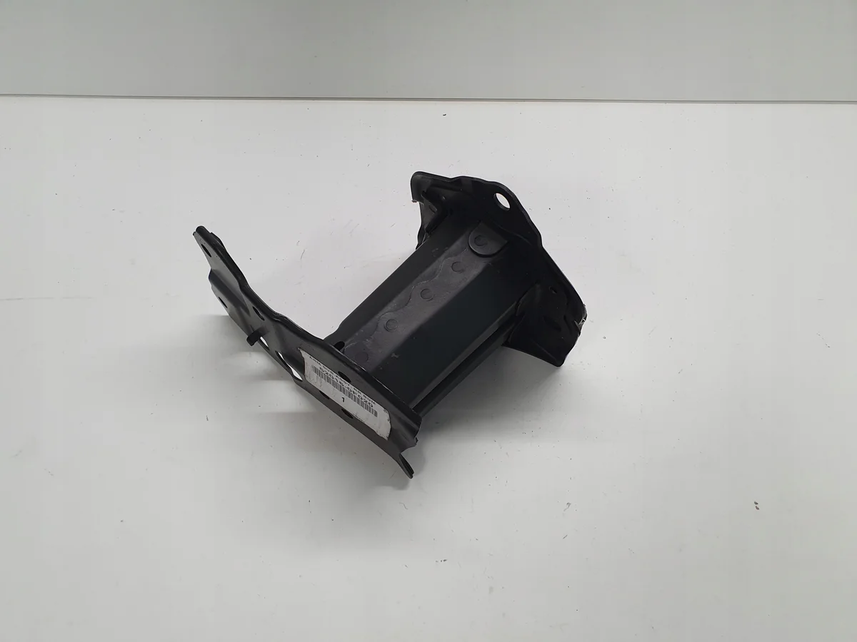 Toyota Verso Yaris Viga Izquierda Trasera image 3