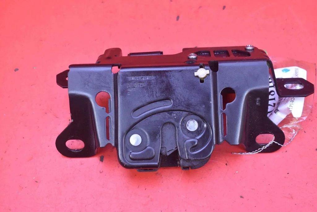 Serratura Portellone Volvo C30 2006-2009 Usata