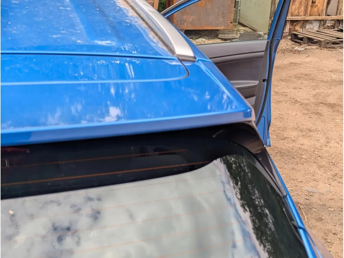 Alerón Maletero Hyundai Tucson 2016 Usado image 6