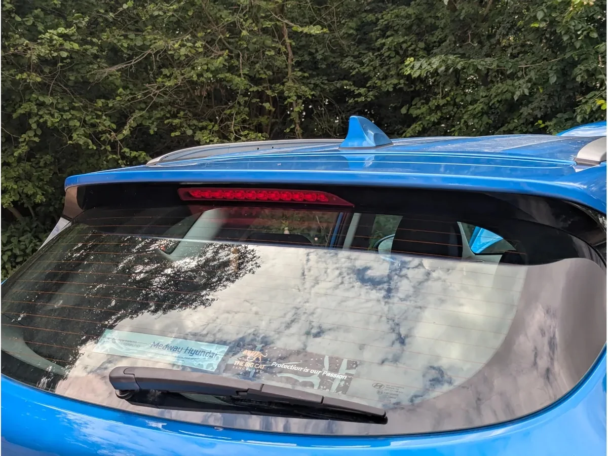 Alerón Maletero Hyundai Tucson 2016 Usado image 9
