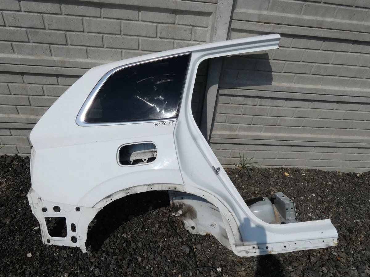 Volvo XC90 II lokasuoja oikea taka