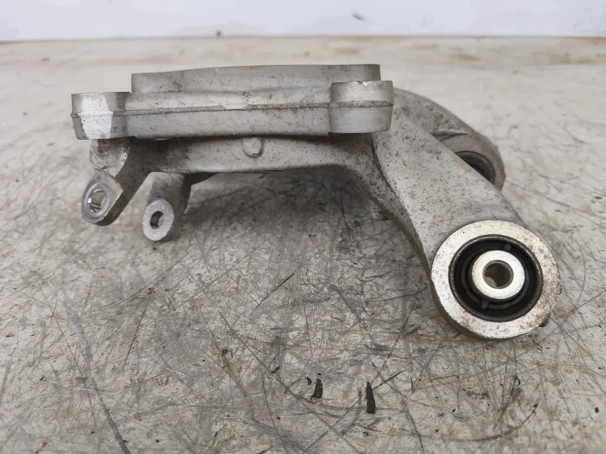 Kia EV6 Supporto Sospensione Asse Posteriore image 5