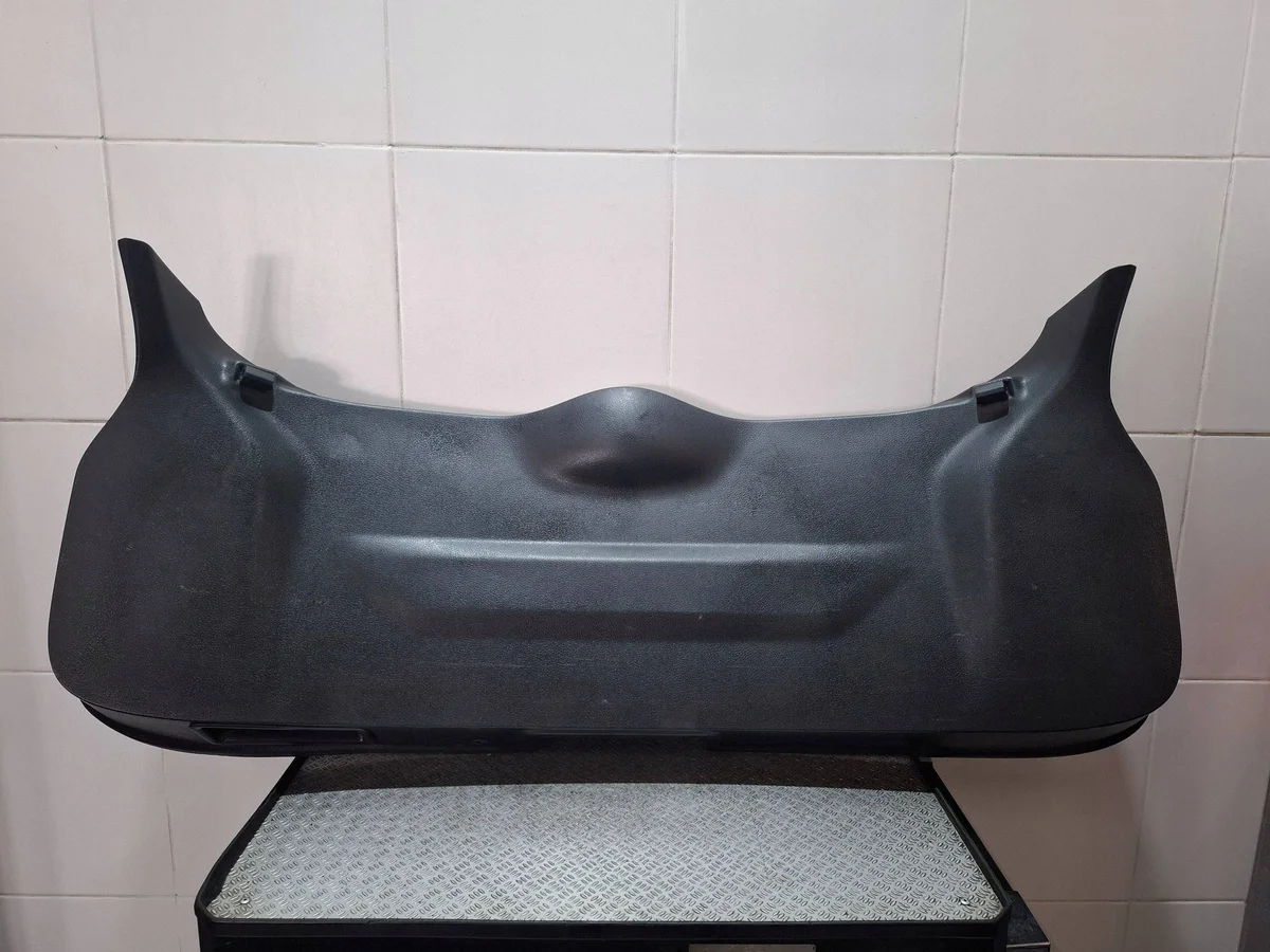 Nissan Qashqai 909014EA0A Tapisserie Coffre