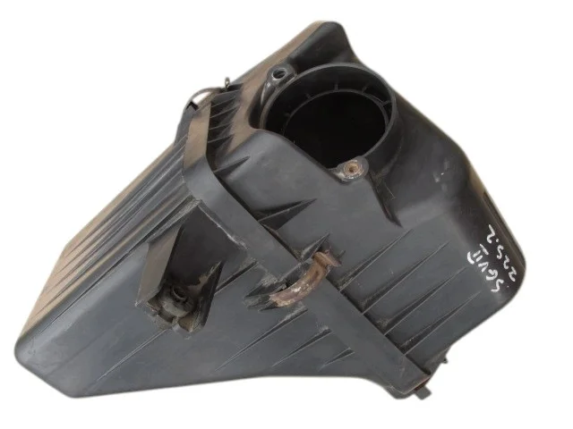 Suzuki Grand Vitara Air Filter Housing 67JA01