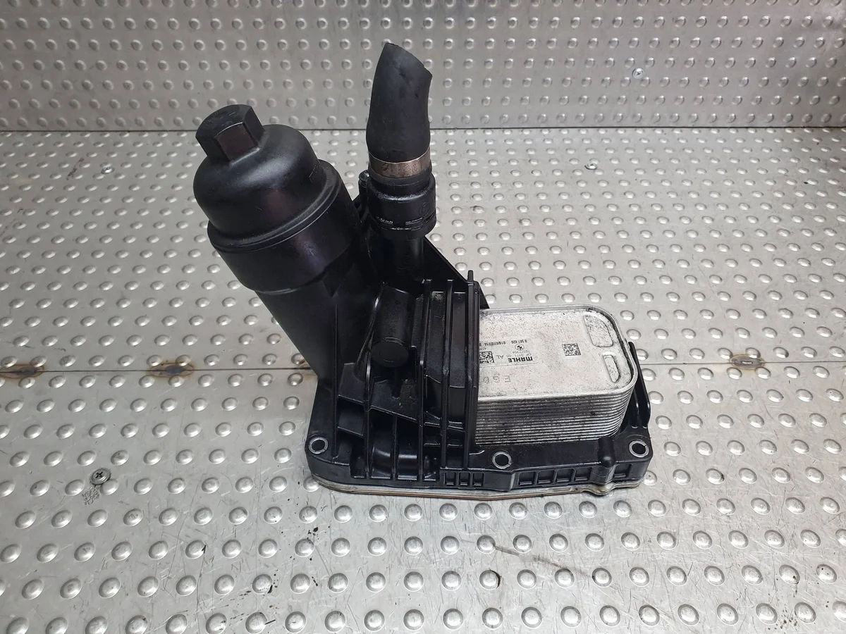 BMW Ölfiltergehäuse Basis gebraucht S27703935 image 3