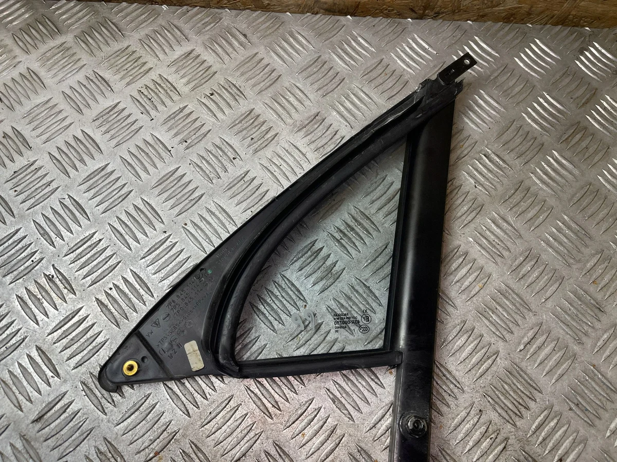 Porsche Cayenne 92A Triángulo Puerta Delantera Usado image 4