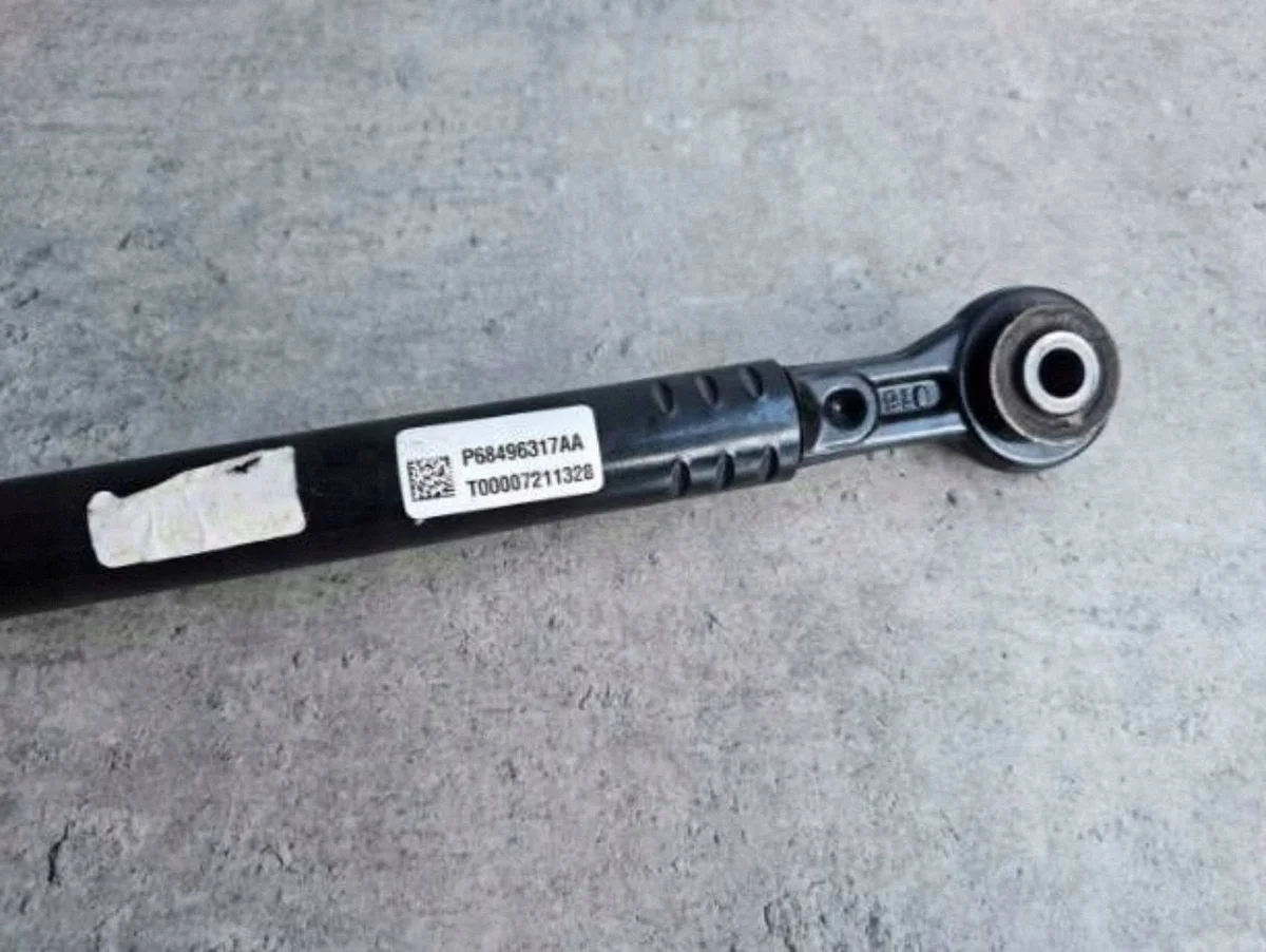 Jeep Wrangler JL Panhardstang P68496317AA image 3