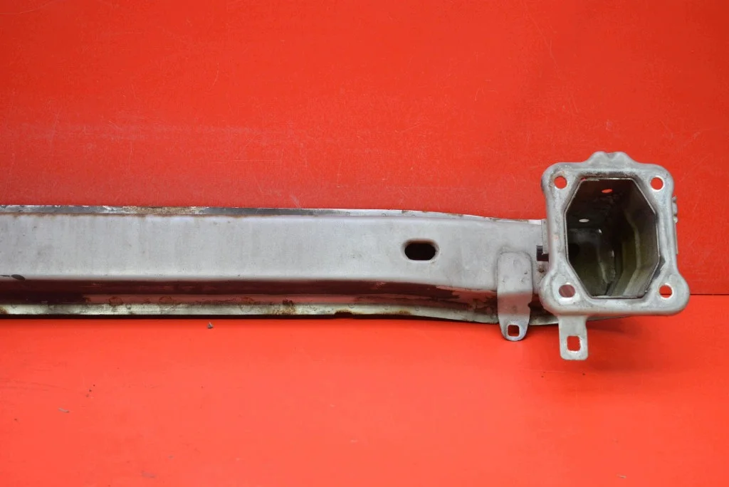 Volvo C30 Stoßstangen Träger 2006-2009 gebraucht image 7