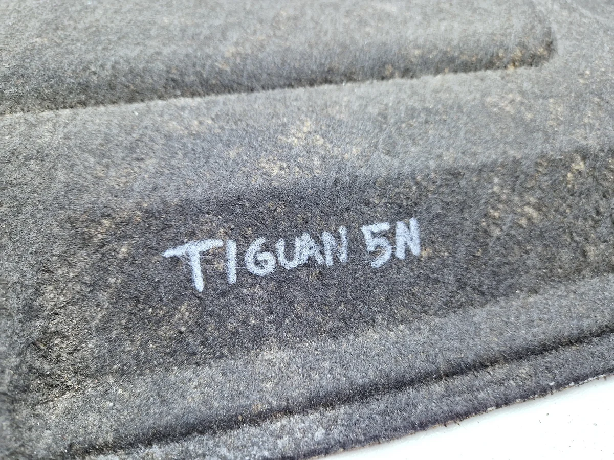 Isolamento Capô Motor VW Tiguan I 5N image 7