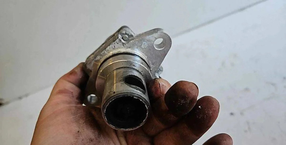 Pièce moteur Nissan Micra 79197 image 4