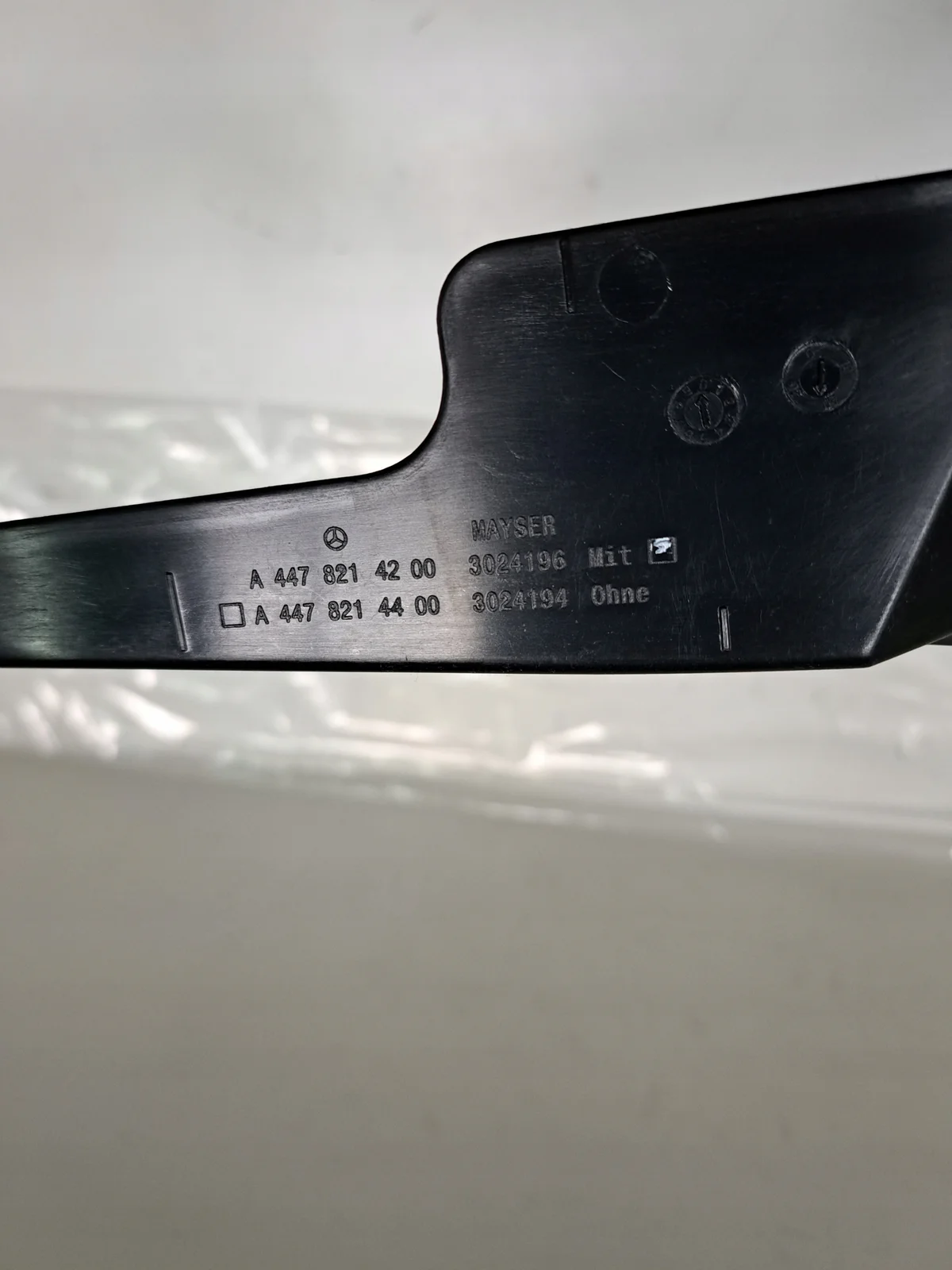 Sensor Fecho Porta Direita Mercedes W447 image 6