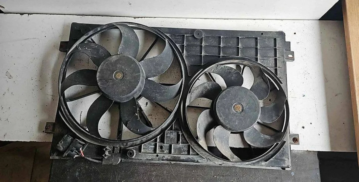 Carcasa Ventilador Ford S-MAX 1K0121207T