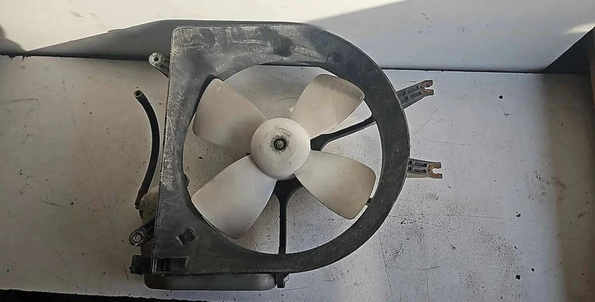 Boîtier ventilateur Honda HR-V ODL25627