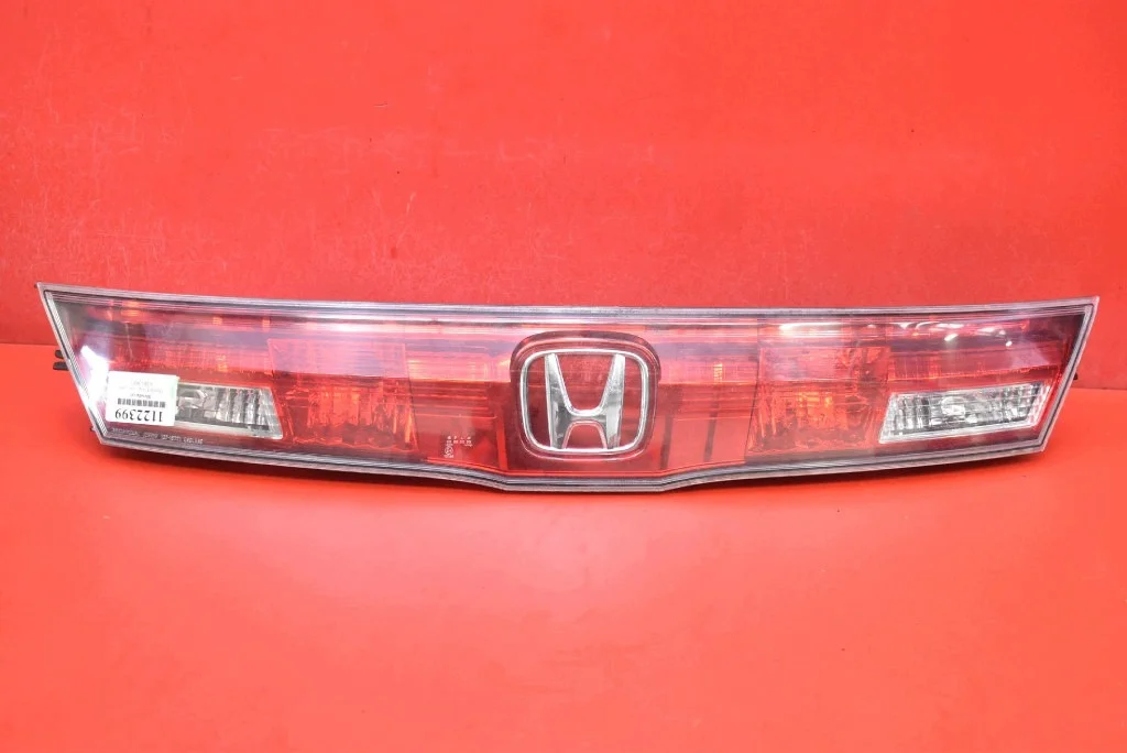 Tapa Maletero Honda Civic 8 UFO 05-08 Usado