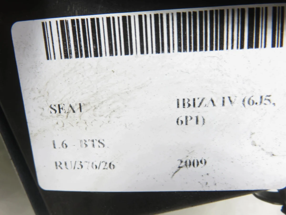 Lanterna Traseira Esquerda Seat Ibiza IV Usada image 6