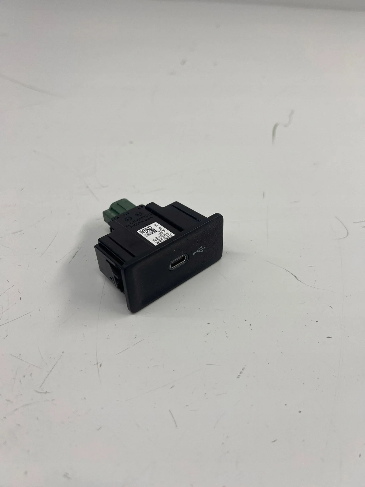 Dispositivo USB Volkswagen Passat 3G5035726B
