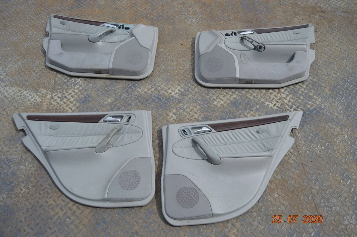 Conjunto de Painéis Mercedes W203 Madeira A2037203971