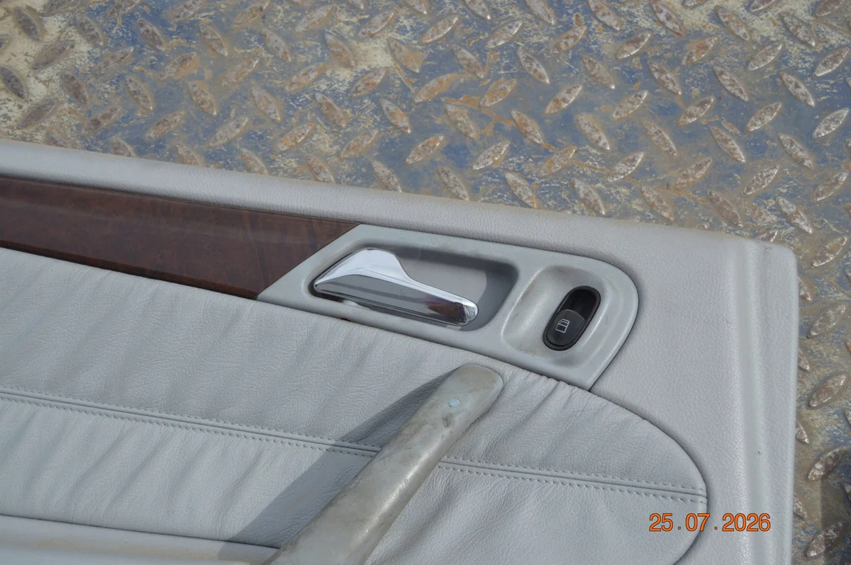 Bocznki Mercedes W203 A2037203971 image 8