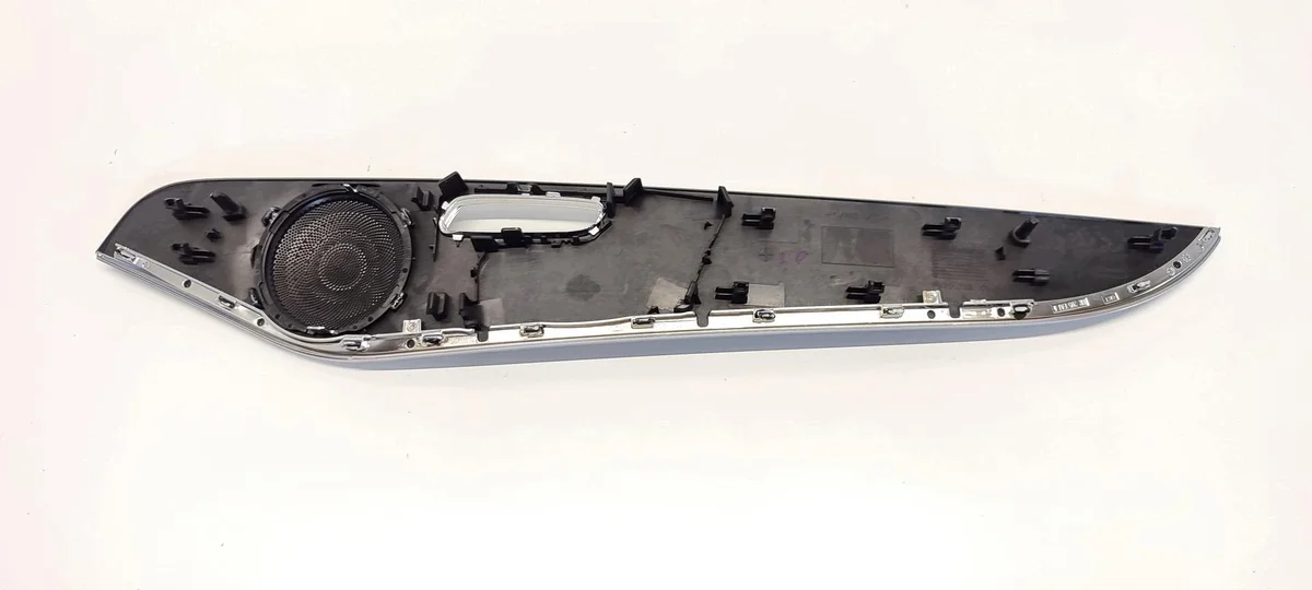 MERCEDES W205 Zierleiste Tür Links Vorne A2057204522 image 5