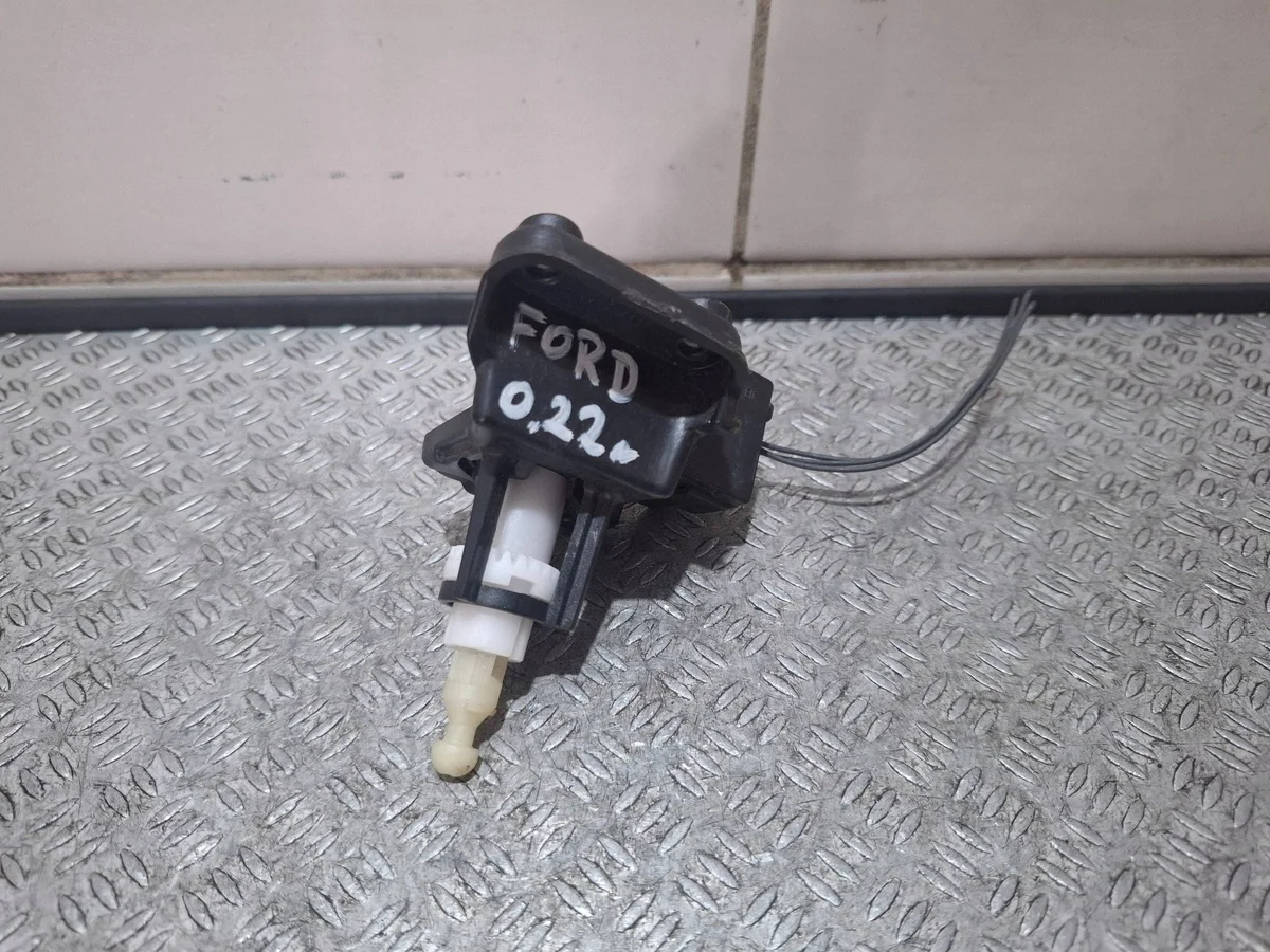 FORD KUGA MK3 SILNICZEK REGULACJI LAMPY 92002786