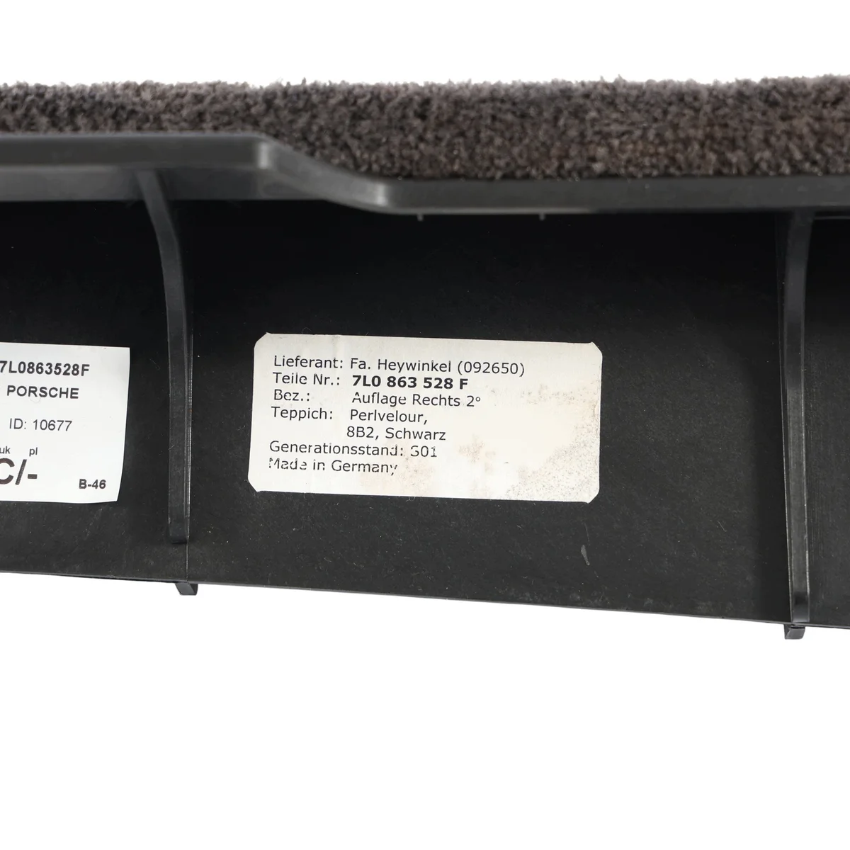 Porsche Cayenne 955 957 Trunk Trim Panel Right image 9