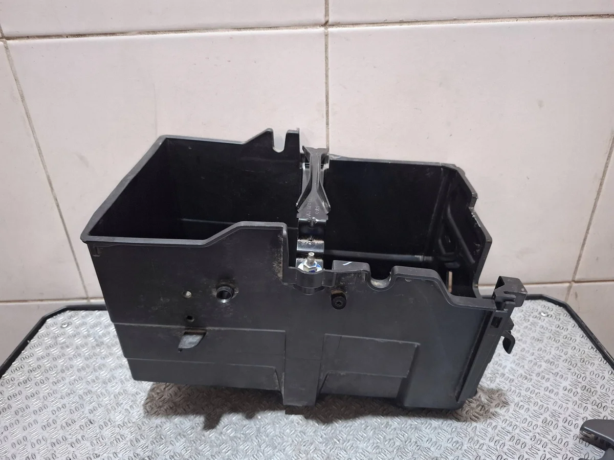 Accubak Ford Transit Connect AM5110723AF