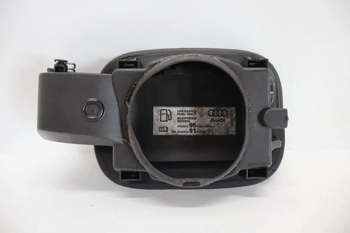 Bouchon réservoir Audi A4 B8 8E00101835 image 3