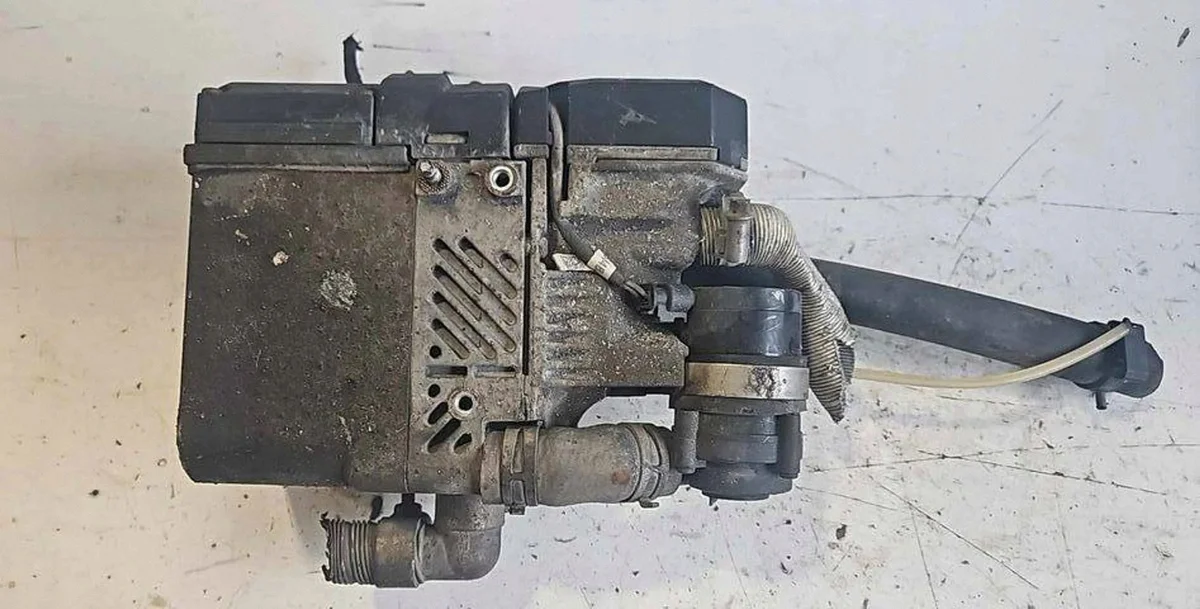 Webasto Subaru Impreza III 89073N Usado